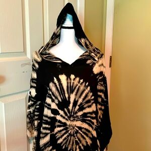 Tie-dyed Pullover Hooded Women’s One Size Top